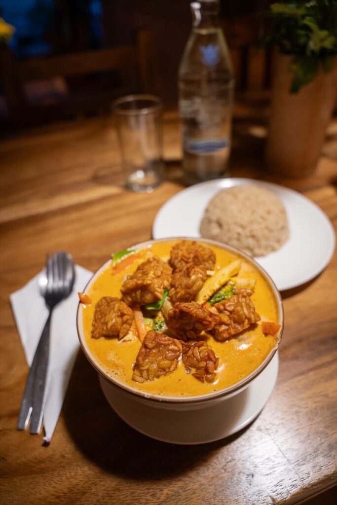 vegan thai curry in bangkok