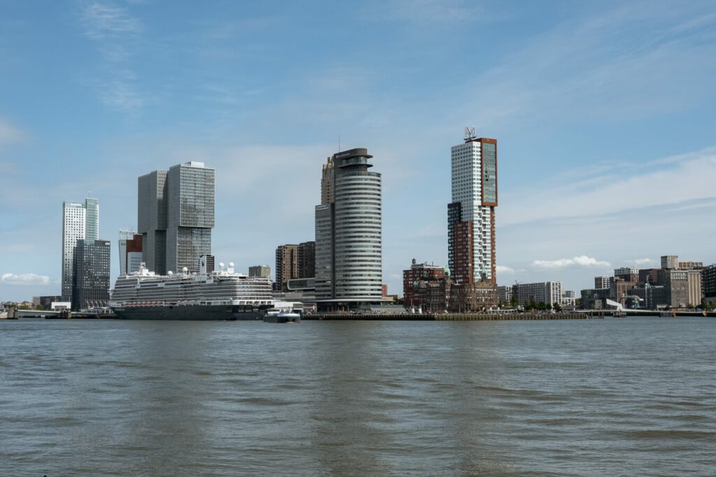 new docklands area in rotterdam