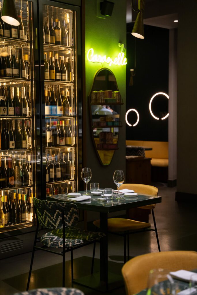 interior of 142 restaurant Milano