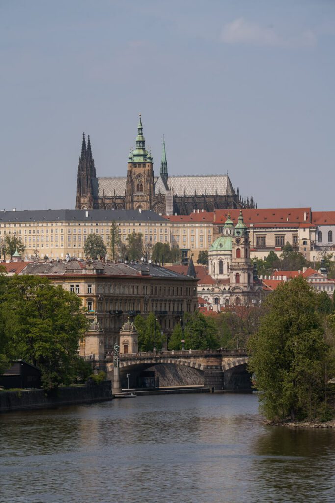 prague bridge and castle