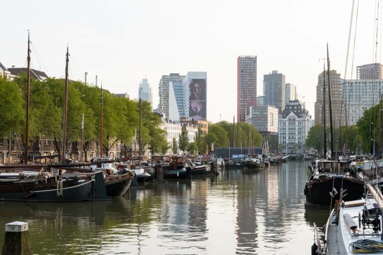 rotterdam centrum canal area