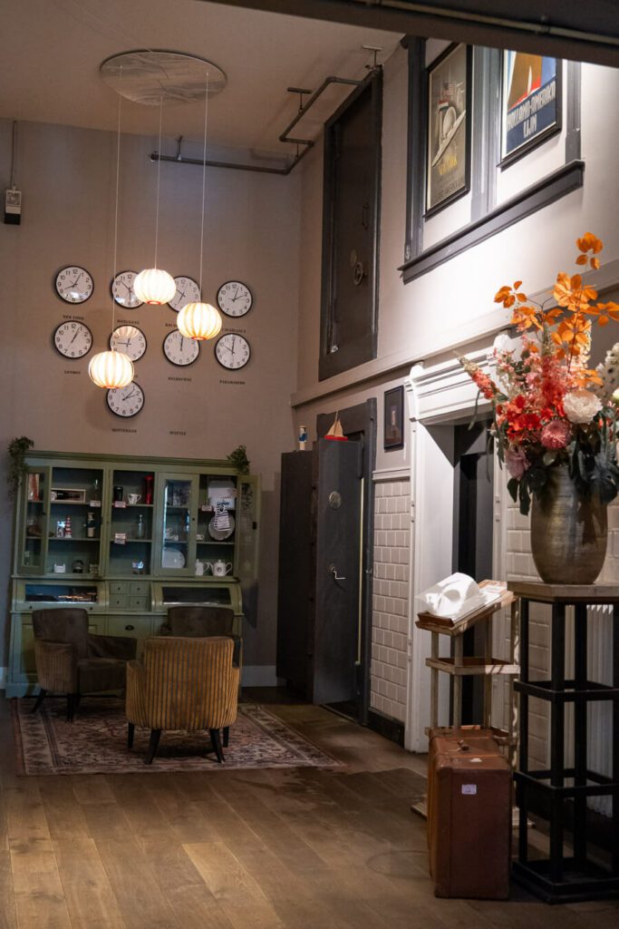 interior of hotel new york rotterdam