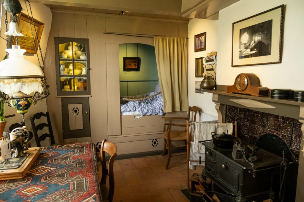 kinderdijk windmill interior home