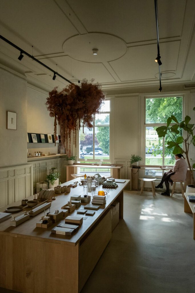 boutique and cafe at hotel ame rotterdam